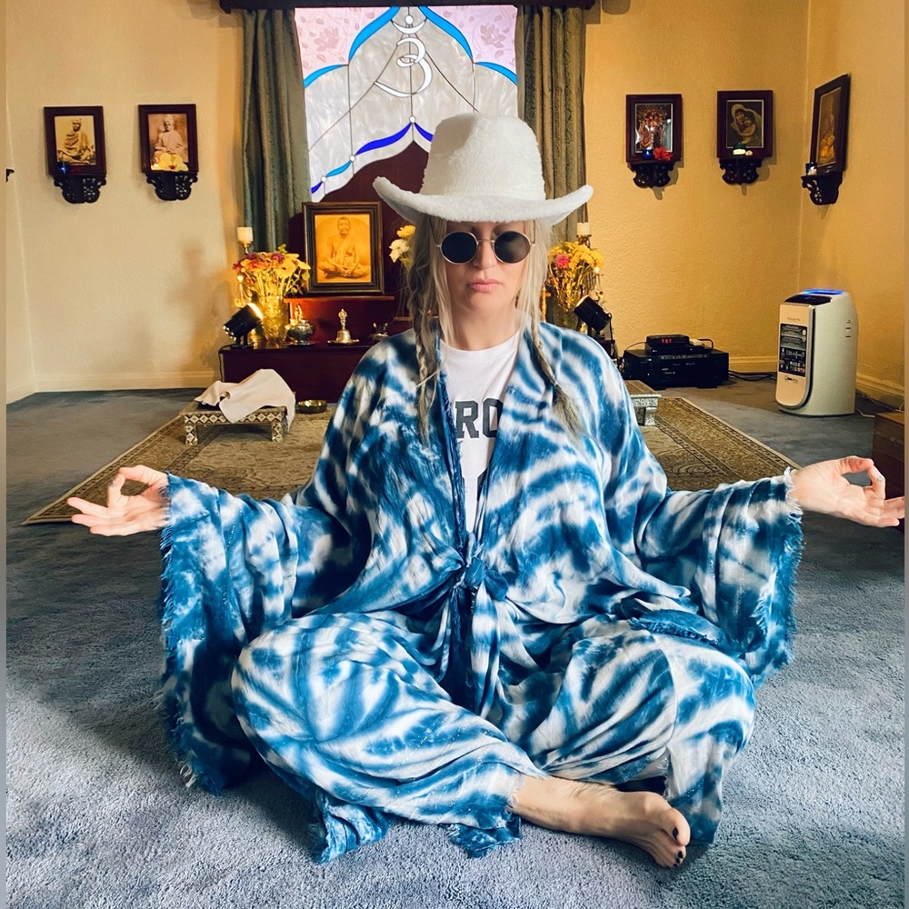 Fabulous Blue tie dye ethereal KIMONO Plus sz